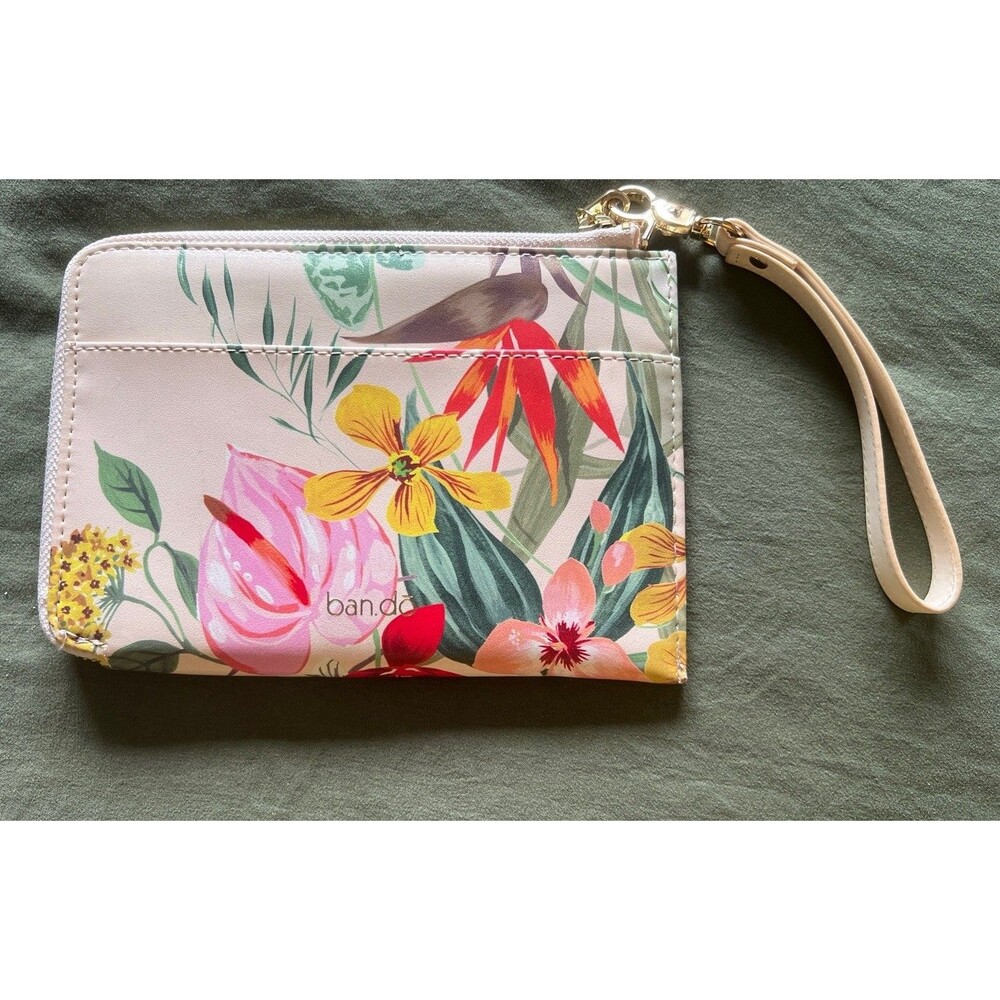 Ban.do Papaya Beige Floral Zip Wristlet Wallet w/ Strap, Credit Card Card Slots